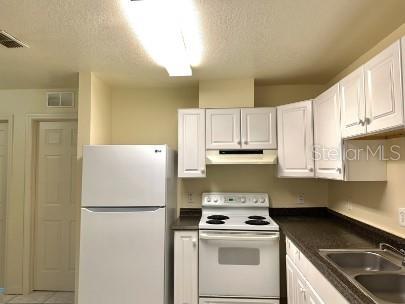 38314 Hampton Ave in Dade City, FL - Building Photo - Building Photo
