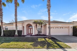 16208 Birchwood Way, Unit 33 in Orlando, FL - Building Photo