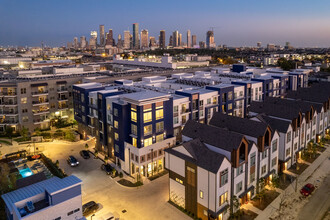 Coop at Summer Street in Houston, TX - Building Photo - Building Photo