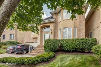 148 Panther Valley Ct in Holmdel, NJ - Building Photo - Building Photo