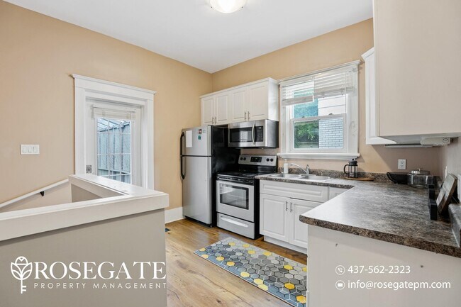 Renovated 5-Bedroom Family Home | 2 Baths in London, ON - Building Photo - Building Photo
