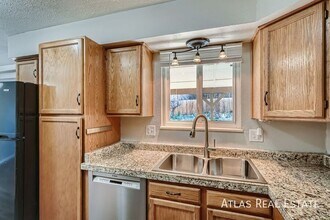 1966 S Olathe St in Aurora, CO - Building Photo - Building Photo