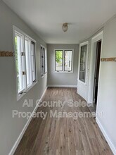 63 Prichard Ave in Somerville, MA - Building Photo - Building Photo