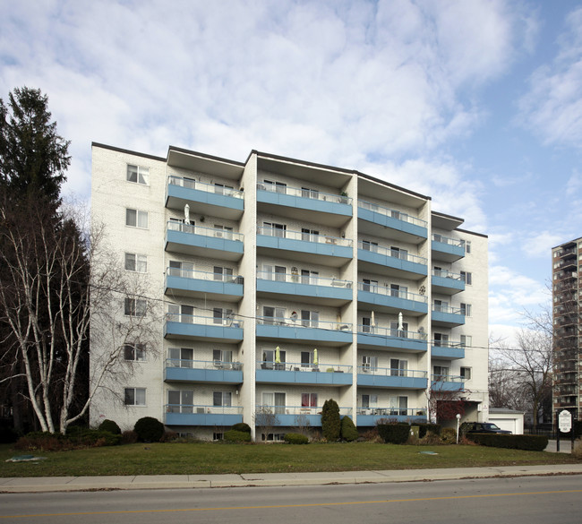 The Mariner in Oakville, ON - Building Photo - Building Photo