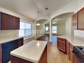 2210 Steep Pine Trl in Fresno, TX - Building Photo - Building Photo