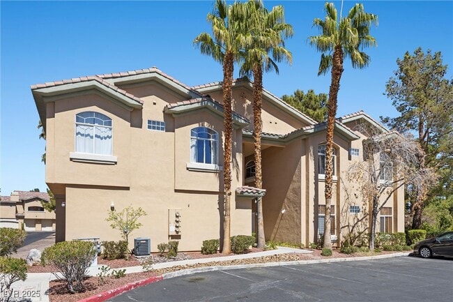 property at 1704 Hills of Red Dr