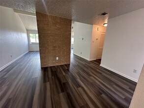 5434 Parkridge Dr in Houston, TX - Building Photo - Building Photo