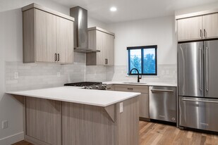 Black Friday Special at Carlsbad Crossing in Boise, ID - Building Photo