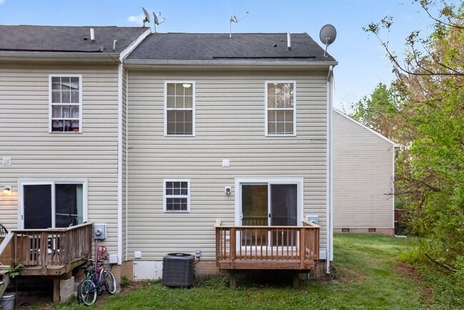 9434 Inaugural Dr in King George, VA - Building Photo - Building Photo