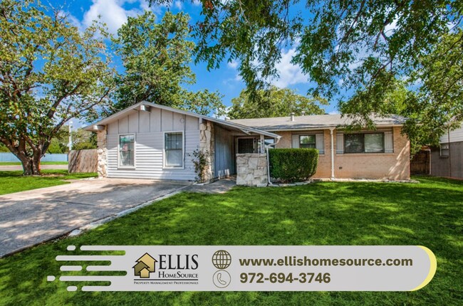 property at 4425 Windsor Dr
