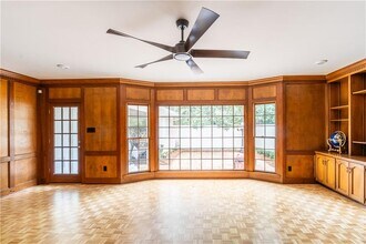 656 Falls Church Rd in Mobile, AL - Foto de edificio - Building Photo