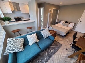 5005 August St in Los Angeles, CA - Building Photo - Building Photo