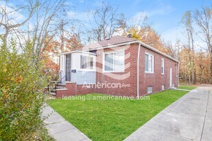 12901 Kadel Ave in Cleveland, OH - Building Photo