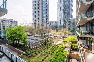 211 Fort York Blvd, Unit SI ID1345831P in Toronto, ON - Building Photo - Building Photo