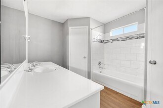 4006 Waterproof Dr in Killeen, TX - Building Photo - Building Photo