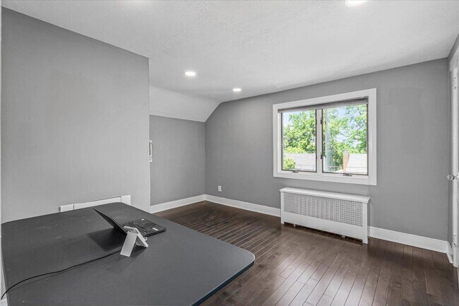 46 Marino Ave in Port Washington, NY - Building Photo - Building Photo