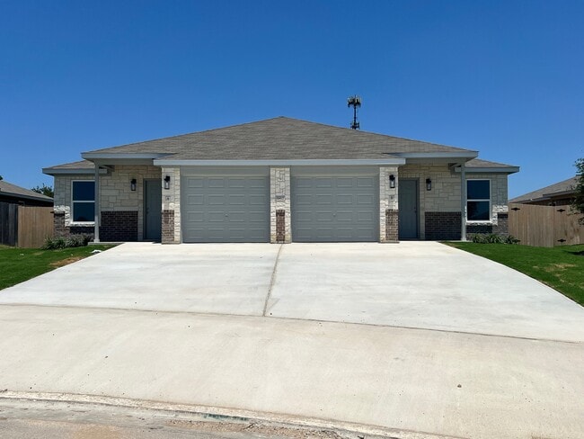 5812 McGregor Loop, Unit Unit B