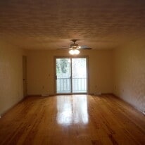 523 Terrace St in Meadville, PA - Building Photo