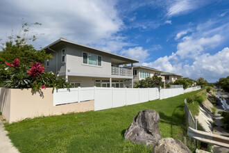 Laule'a Kai Estates in Honolulu, HI - Building Photo - Building Photo