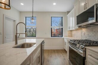 155 Grand St in Jersey City, NJ - Building Photo - Building Photo