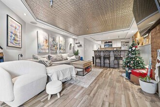 535 Bloomfield St in Hoboken, NJ - Building Photo - Building Photo