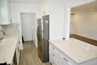 5532 134th Pl in Hawthorne, CA - Building Photo - Building Photo