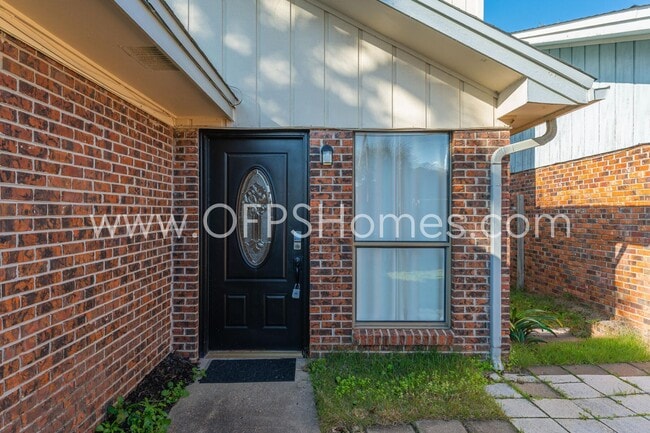 211 Indian Oaks Dr in Destin, FL - Building Photo - Building Photo