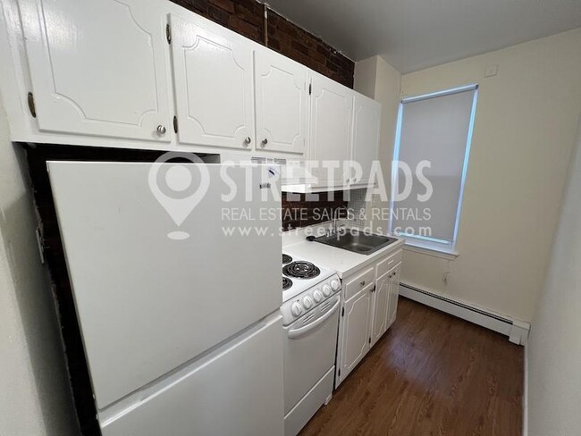 78 S Huntington Ave in Boston, MA - Building Photo - Building Photo