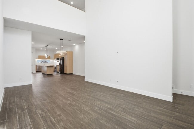 property at 5519 Paraiso Pl