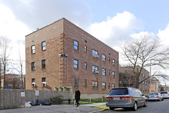 147-42 75th Ave in Flushing, NY - Building Photo - Building Photo