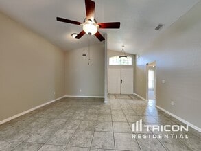7641 Manor Dr in Lakeland, FL - Building Photo - Building Photo