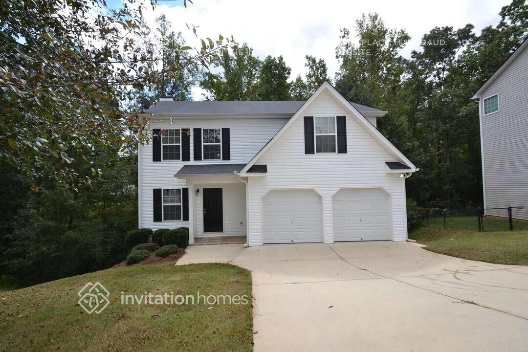 210 Millstream Ridge in Villa Rica, GA - Building Photo