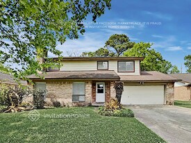 5303 Enchanted Mist Dr, Unit B-1416 in Humble, TX - Building Photo