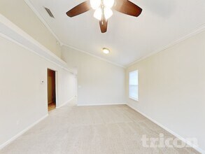 7650 Ginder Ct in Jacksonville, FL - Foto de edificio - Building Photo