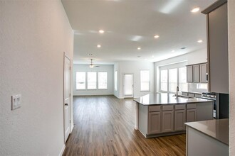 104 Night Bloom Path in Liberty Hill, TX - Building Photo - Building Photo