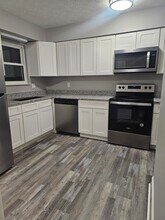 686 Bethany Ct in Maryville, TN - Foto de edificio - Building Photo