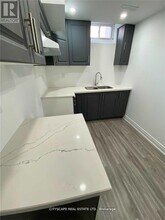 20 Pentonville Rd in Brampton, ON - Building Photo - Building Photo