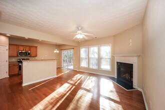 6146 Allpoint Way in Fairburn, GA - Building Photo - Building Photo