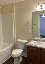 James Pointe Apartments in Statesville, NC - Building Photo - Building Photo