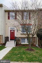 13254 Custom House Ct in Fairfax, VA - Building Photo - Building Photo