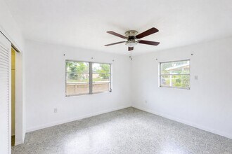 1440 Mandel Rd in Ft. Myers, FL - Building Photo - Building Photo