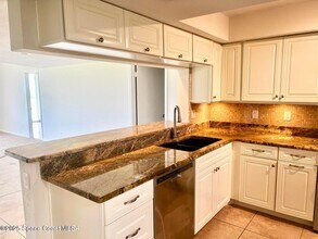 1830 N Atlantic Ave in Cocoa Beach, FL - Building Photo - Building Photo