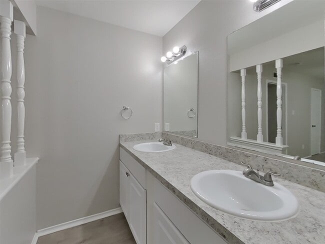 property at 2806 Quail Run Dr