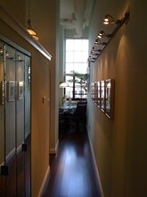 2429 Locust St, Unit 205 in Philadelphia, PA - Foto de edificio - Building Photo