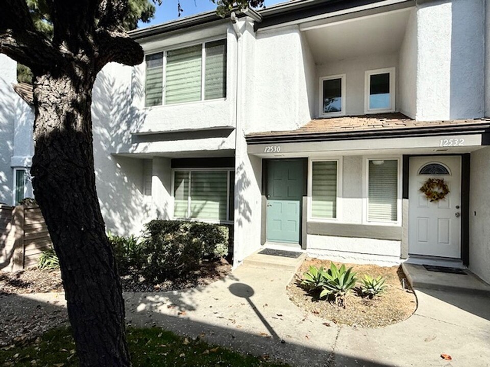 12530 Shadydale Ln in Cerritos, CA - Building Photo