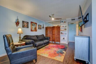 3535 NASA Road 1 in Seabrook, TX - Building Photo - Building Photo
