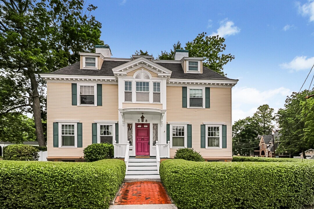 338 Middle Street in Portsmouth, NH - Building Photo