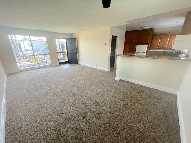 931 W 19th St in Costa Mesa, CA - Building Photo - Building Photo