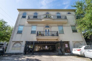 5801 Winsome Ln in Houston, TX - Building Photo