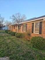 2001 Flannery St SW in Rome, GA - Building Photo